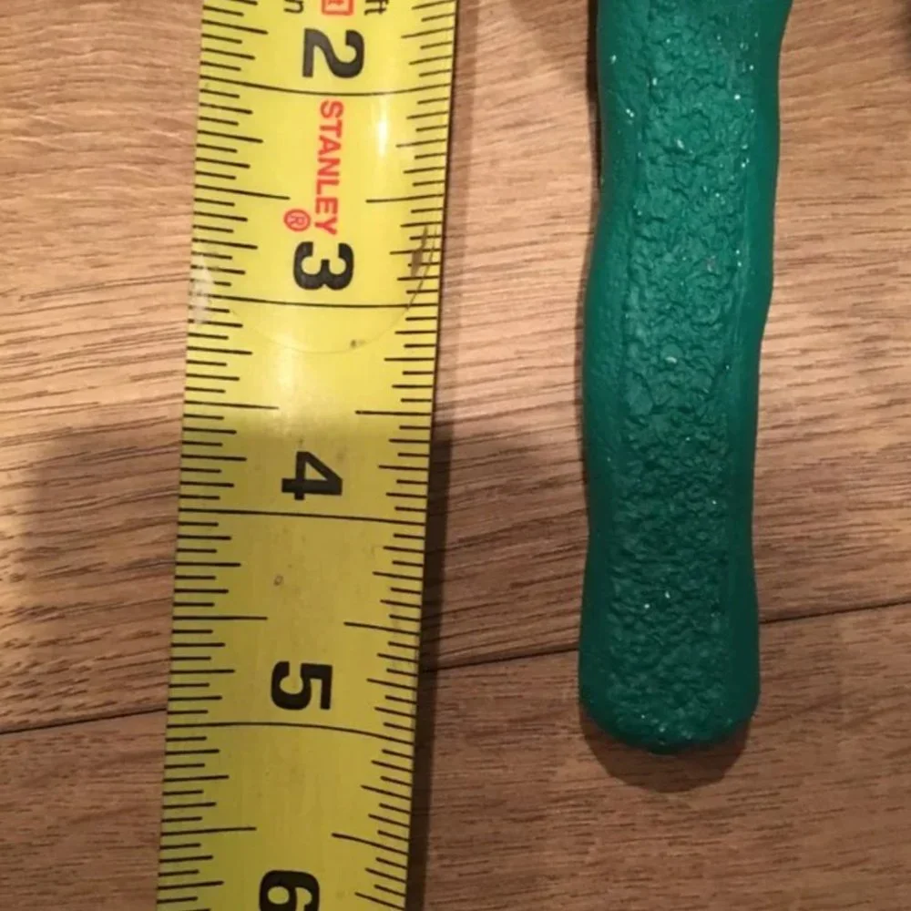 Jade green small bird perch